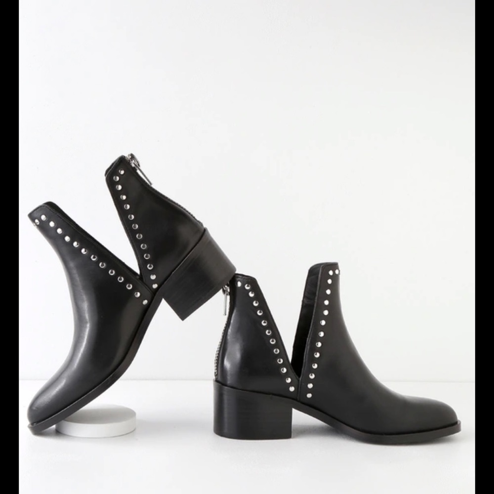 Black Steven Madden boots